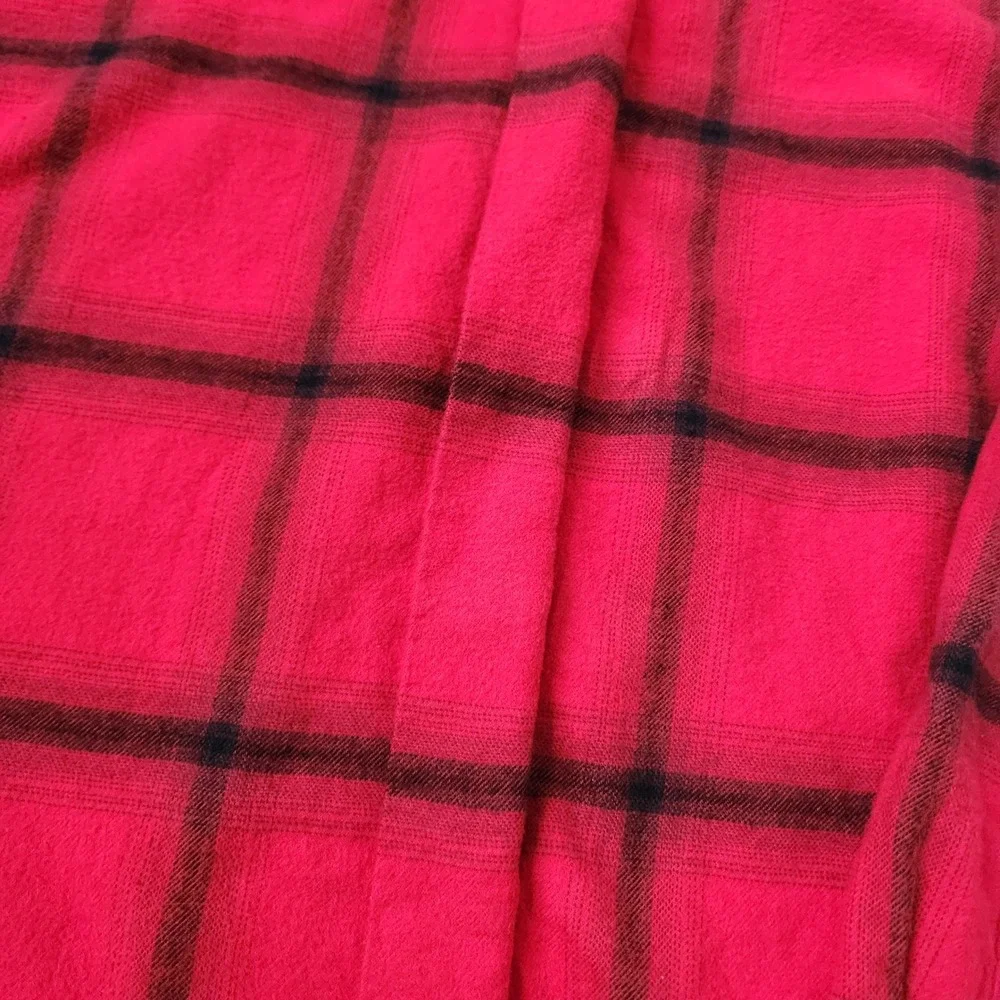 Banana Republic Mens Red Black‎ Plaid Flannel Button Up Shirt Size S
